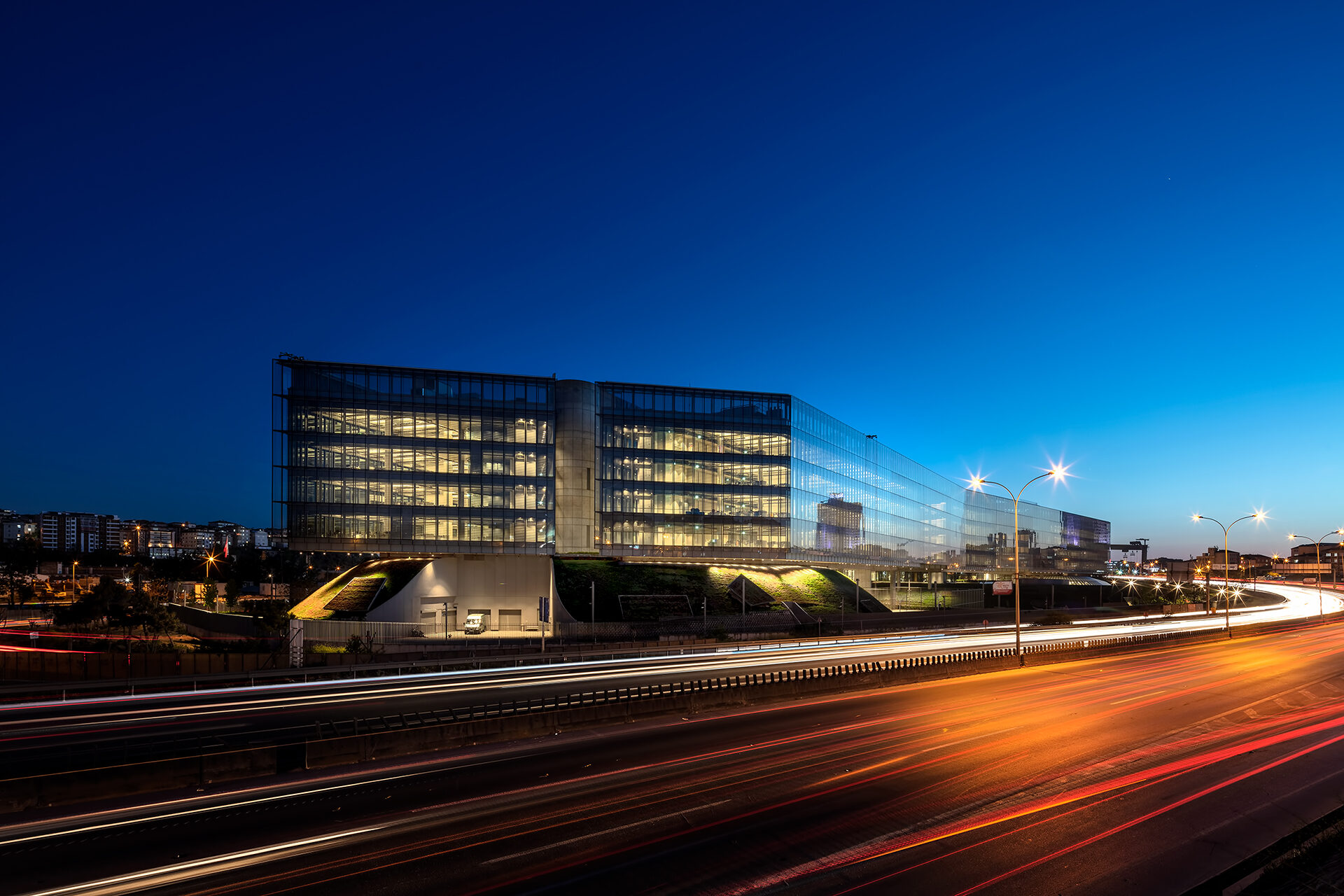 Garanti BBVA Pendik Technology Campus - Image 2